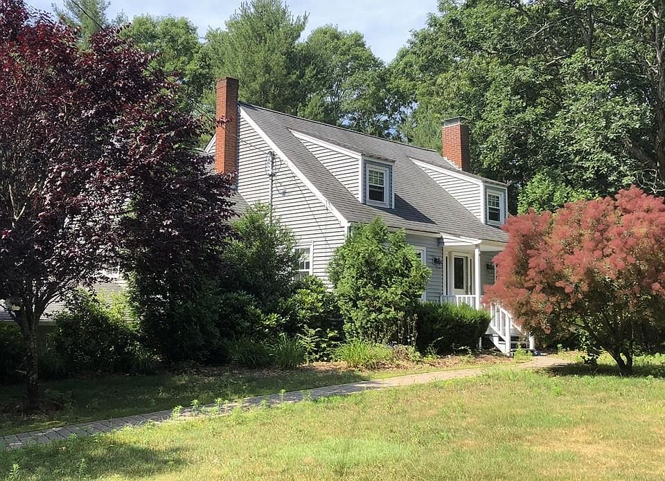 1st image of 104 Crooked Ln