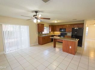 550 Mulberry Ln, Fort Lauderdale, FL 33325