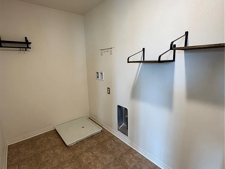 11016 Clear Lake Ln — Photo 13