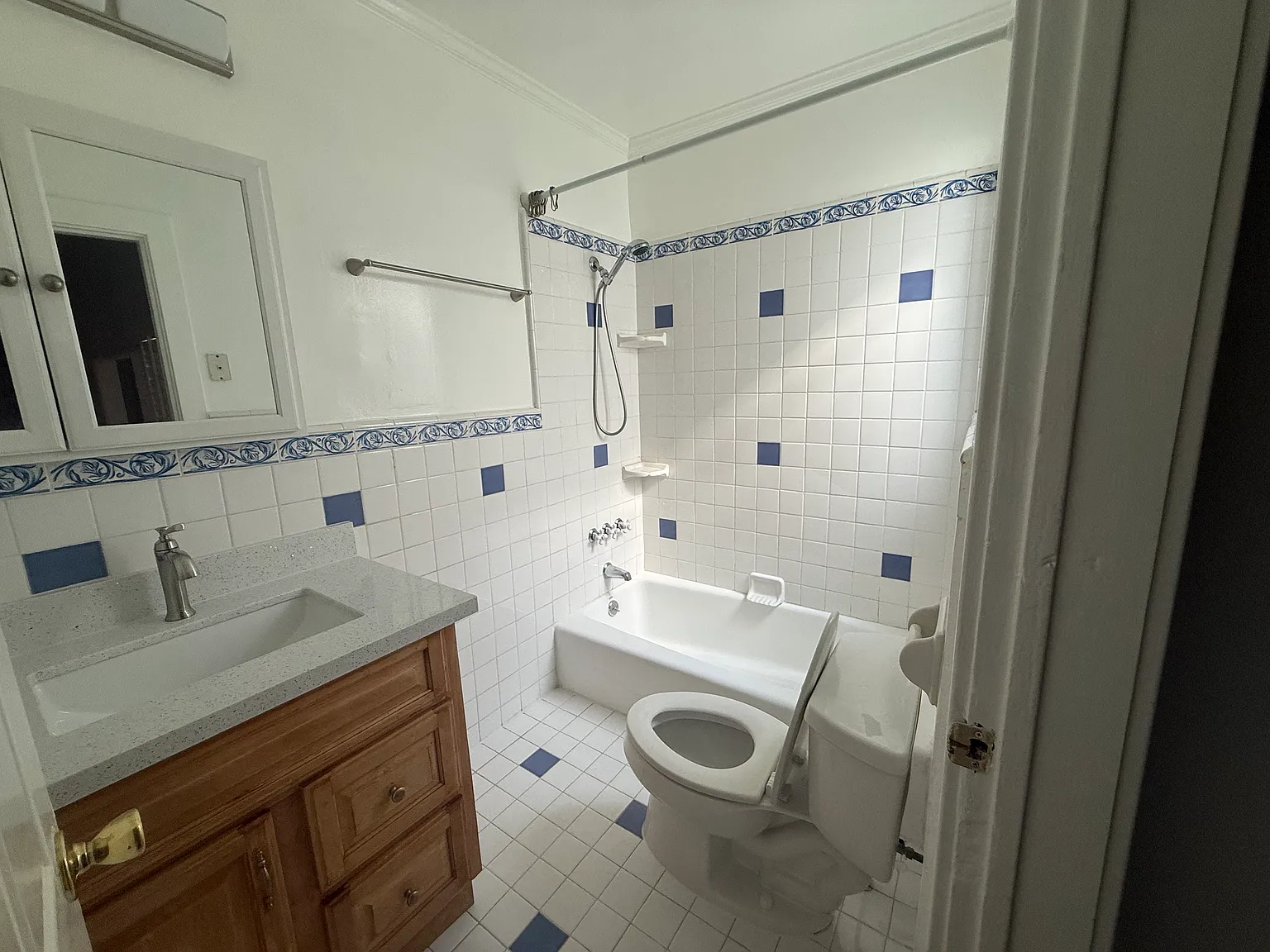 2 bed, 1300 sqft, $4,000 — Photo 3