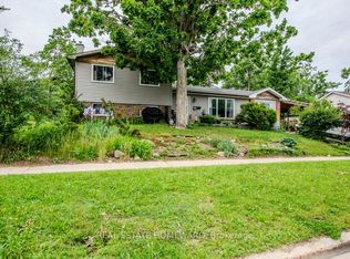 54 Springdale Dr, Barrie, ON L4M5B1