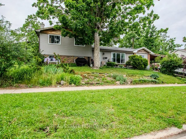 54 Springdale Dr, Barrie, ON L4M 5B1