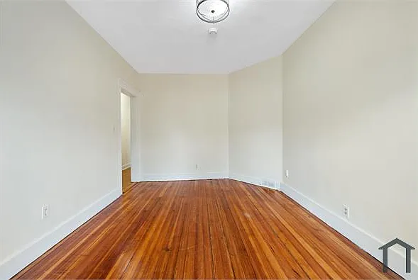 34 Norton St #2 — Photo 7
