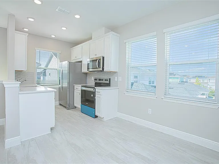 6533 Rover Way — Photo 32