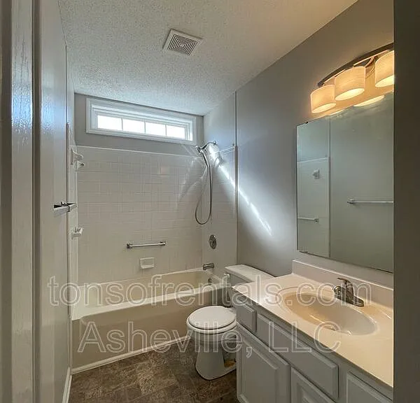 105 Sandpiper Ct — Photo 10