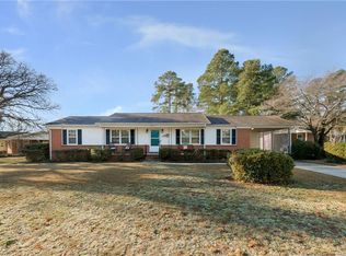 2811 Skycrest Dr, Fayetteville, NC 28304