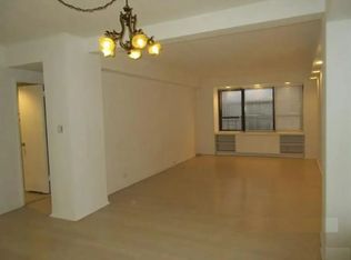 210 E 47th St APT 2C, New York, NY