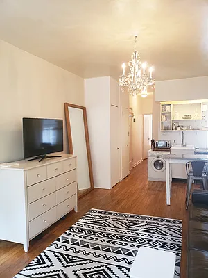 Rented by Gary Rubinstein LREB | media 12