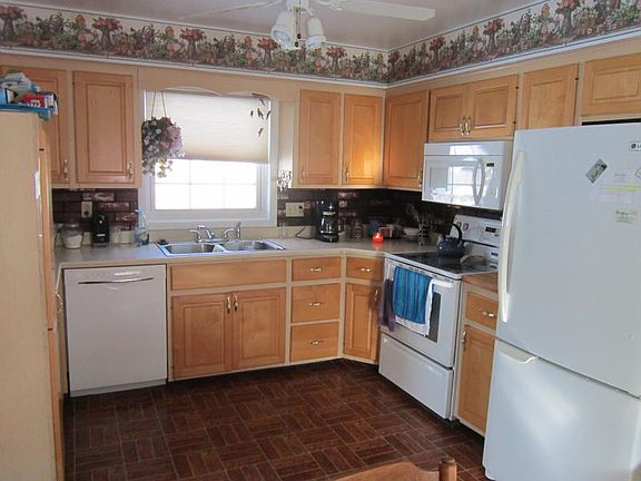 5th image of 465 S 1st St