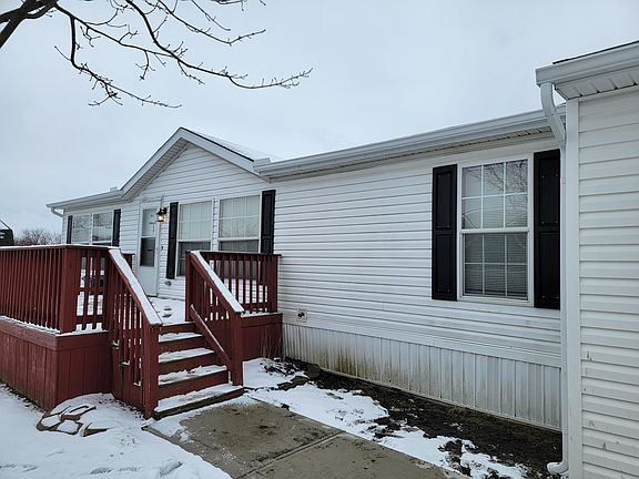 Exterior Image-1-Four Seasons 237 Meadows of Perrysburg