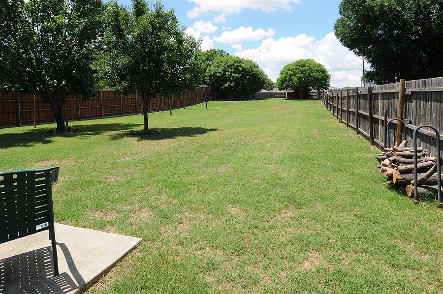1st image of 1804 Cedarbriar Dr