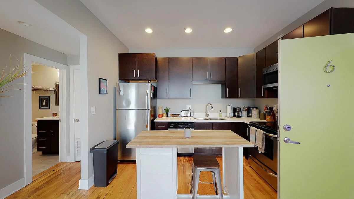 1 bed, 450 sqft, $1,285 — Photo 1