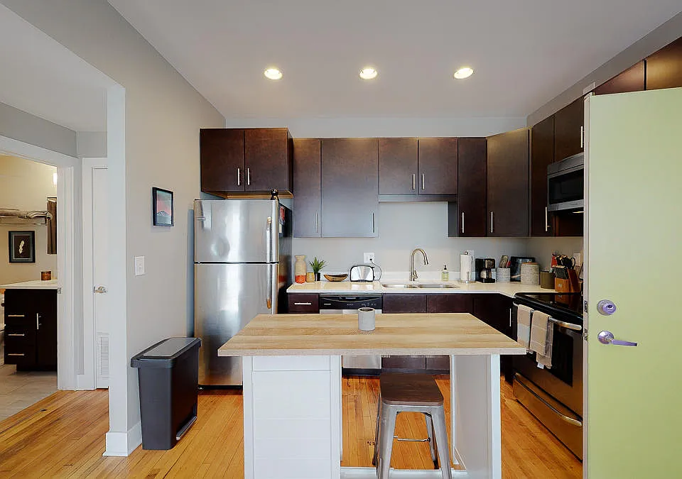 312 E 13th St #9
