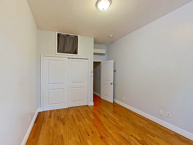 447 Evergreen Ave #1 — Photo 5