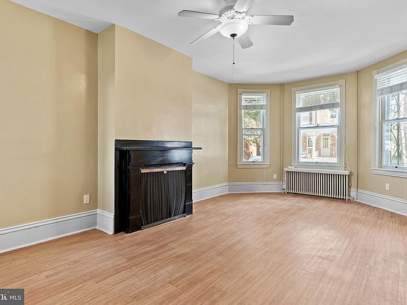 3rd image of 214 N College St