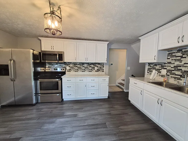 1791 Flinthill Dr — Photo 2