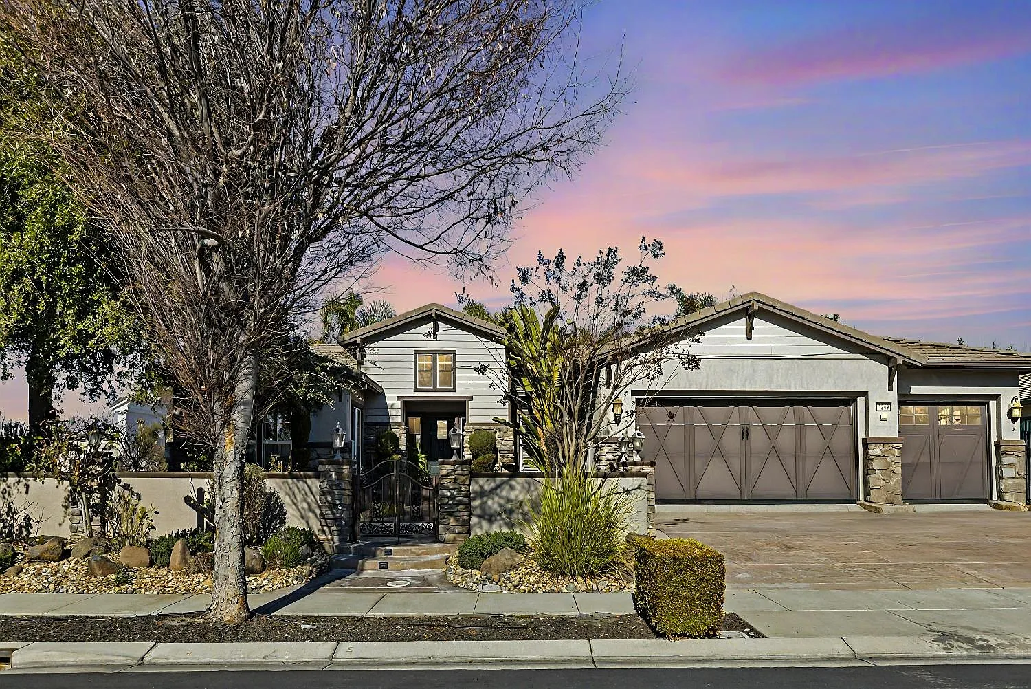 1249 Holly Berry Ct photo 1