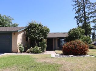 1235 W Monte Verde Ct, Visalia, CA 93277