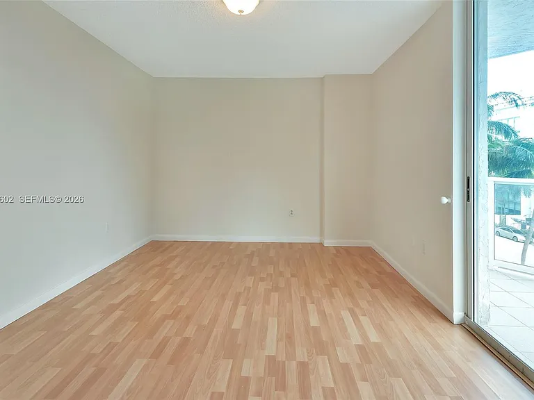 5900 Collins Ave #408 — Photo 19