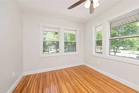 2944 Lake Ave — Photo 16
