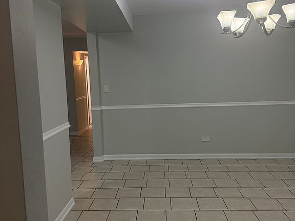 3rd image of 8122 N Knox Ave #1E