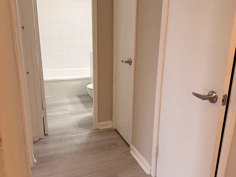2340 Park Towers Ave — Photo 8