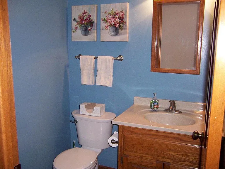 N60W23856 Butternut Ln — Photo 10