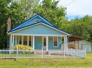 10 South St, Louisburg, MO 65685