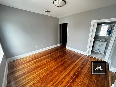 4 bed, 1.5 bath, 1200 sqft, $4,100 — Photo 3