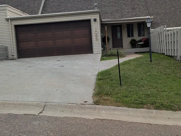 1058 Woodridge Dr, Rapid City, SD 57701