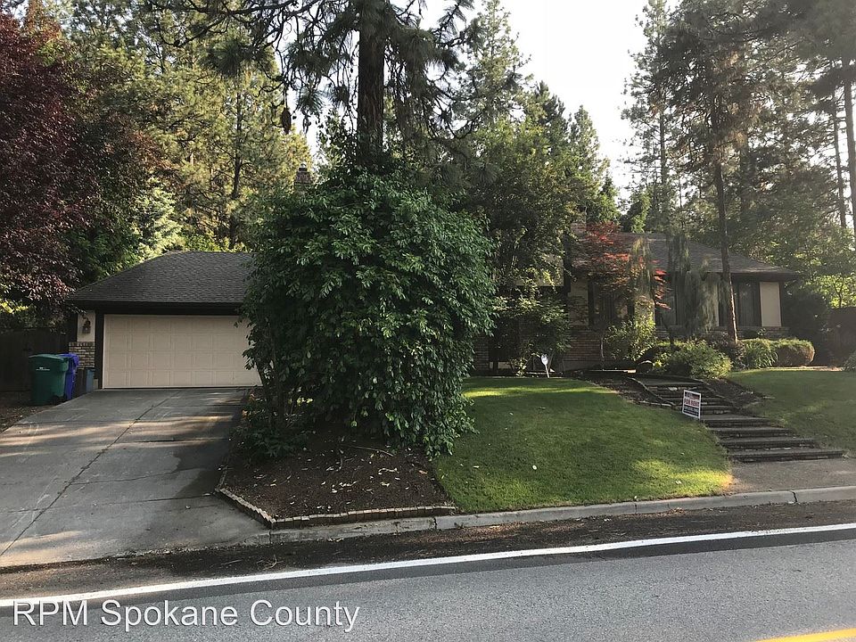 1st image of 8119 E Columbia Dr