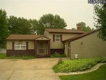 8831 Fairlane Dr photo 1