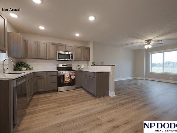 4th image of 7740 50th St