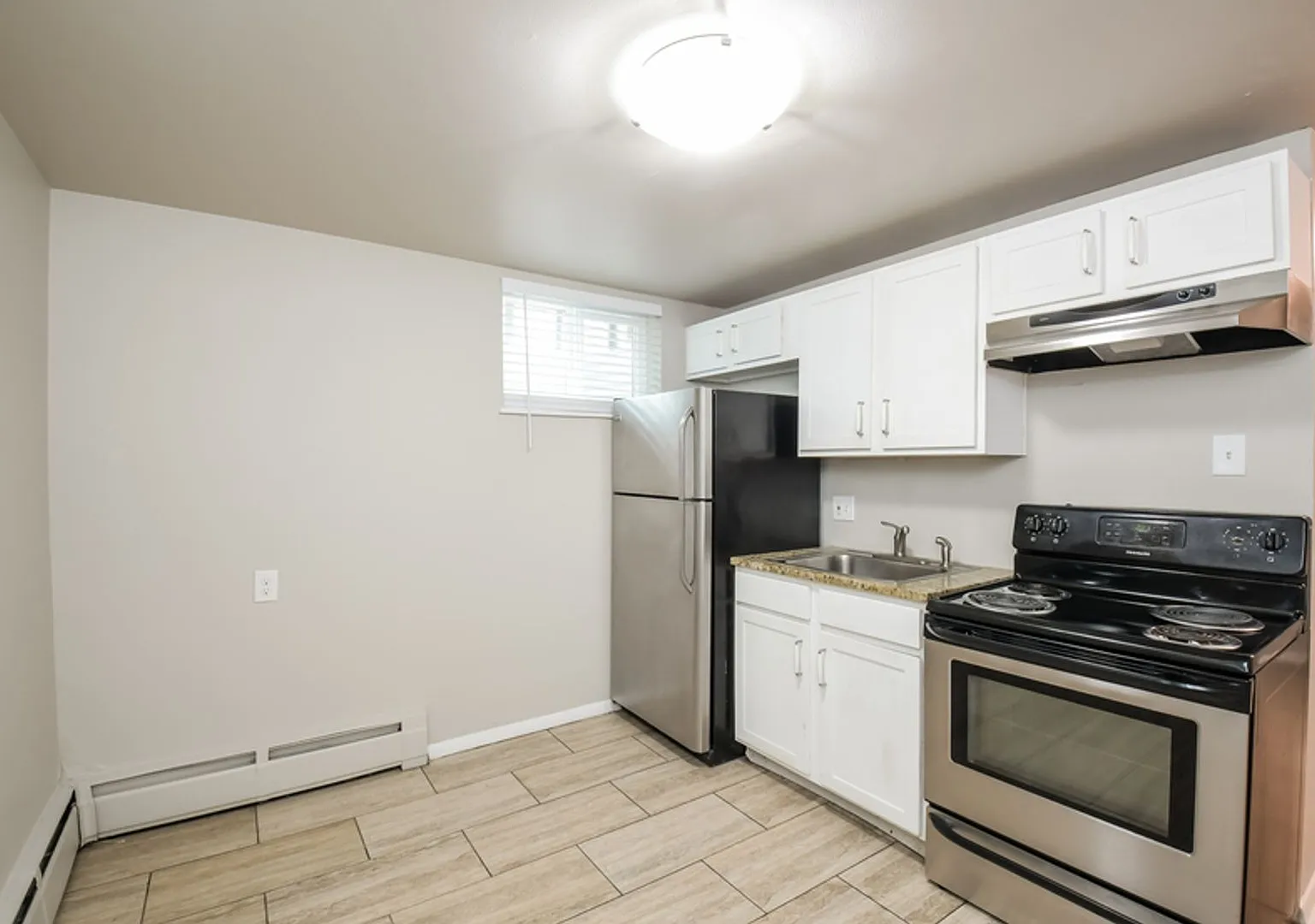 Unit 1031 4 Weeks Free - Spacious 2br Apartment Near Belmar In Lakewood — Photo 2