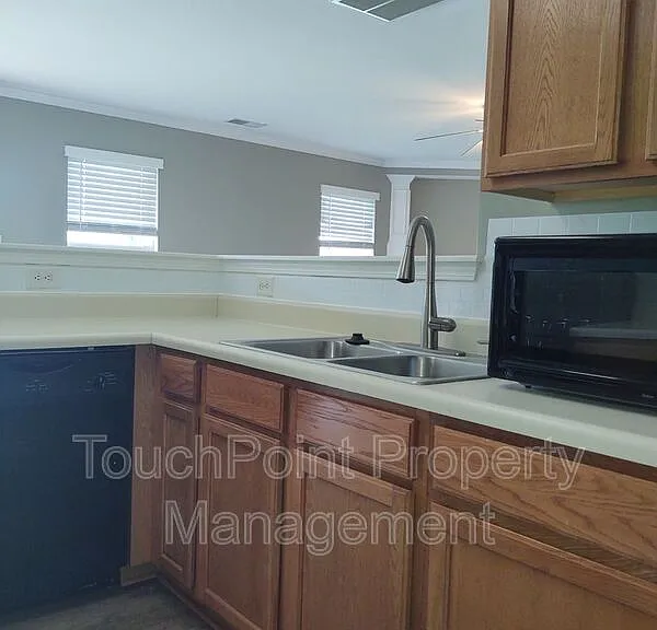 7302 Woodbourne Ln — Photo 4