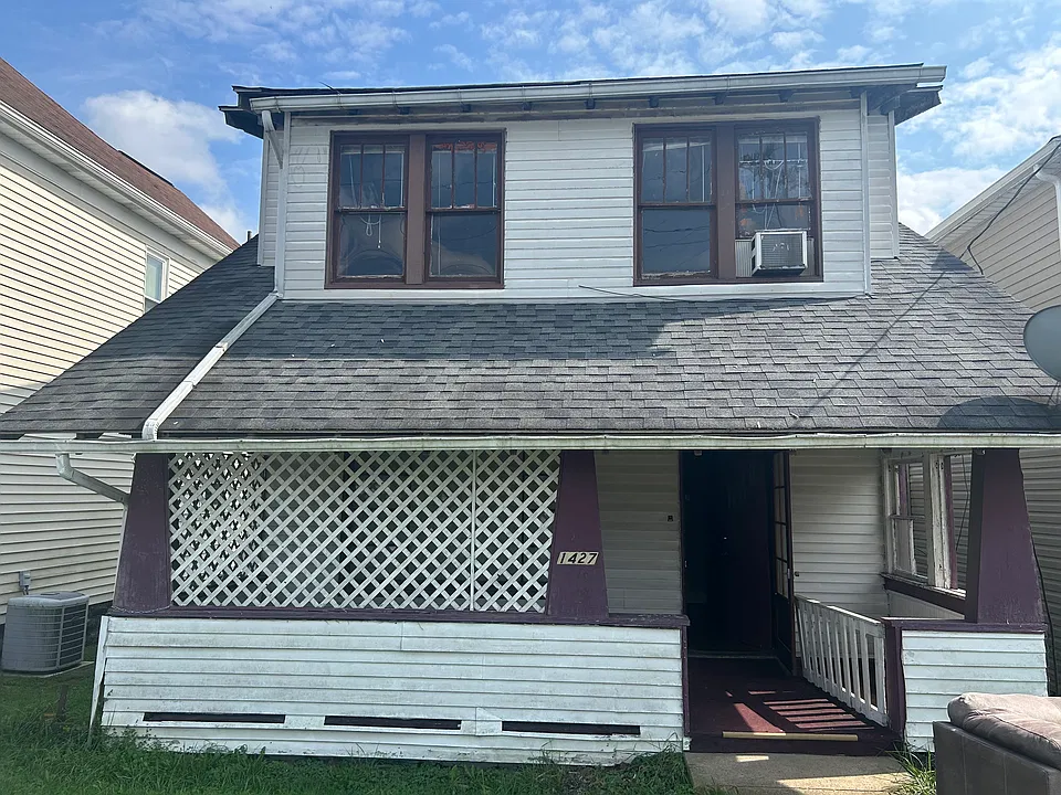 1427 Morgantown Ave