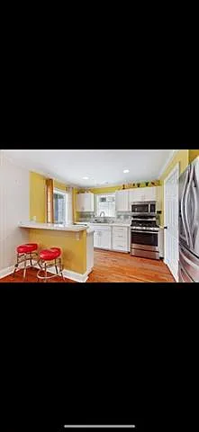 1 bed, 1.0 bath, 800 sqft, $1,800 — Photo 4