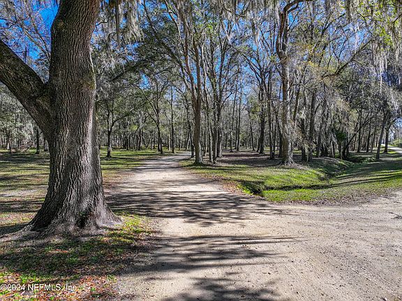 5th image of 6169 County Road 209 Grn