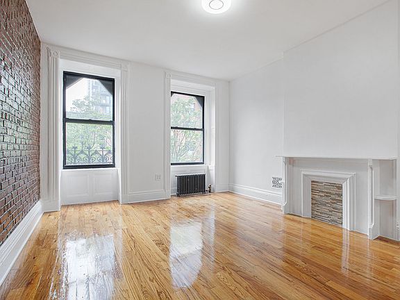 3rd image of 244 W 123rd St APT 3