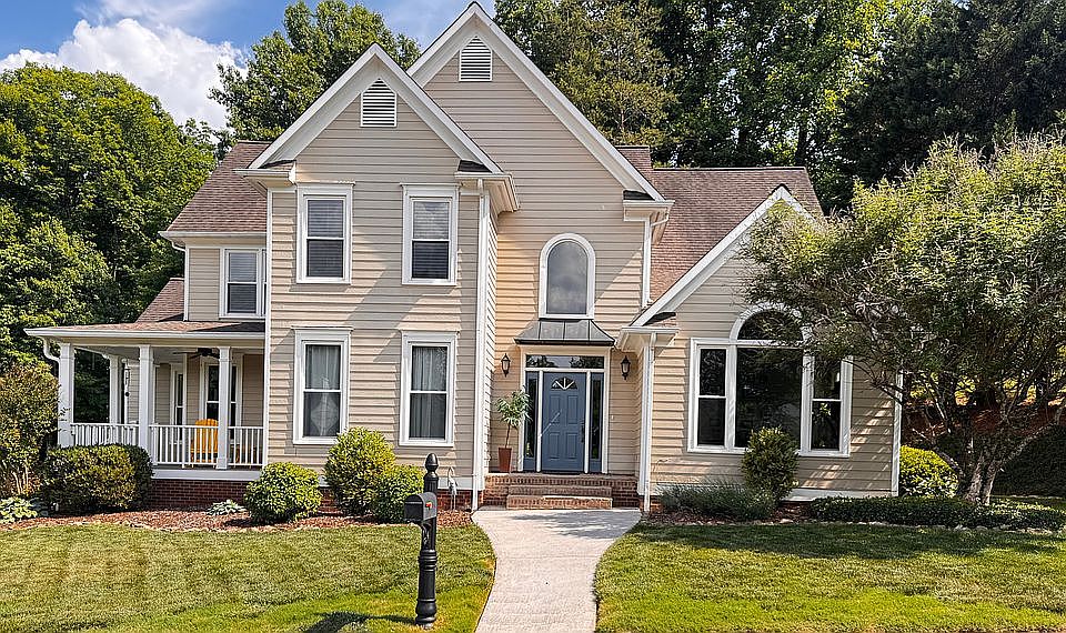 1st image of 6738 Crystal View Way