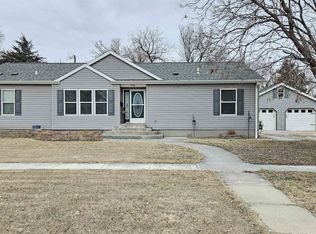 524 W Main St, Osborne, KS 67473