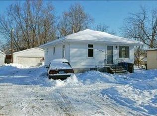 121 E 32nd Ct, Des Moines, IA 50317