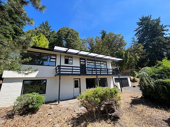 2nd image of 6010 E Evergreen Blvd
