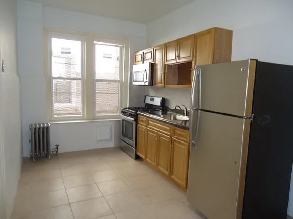 1555 Park Place image 1 of 6