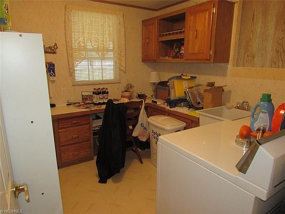 2nd image of 3 Jessica Ln #3