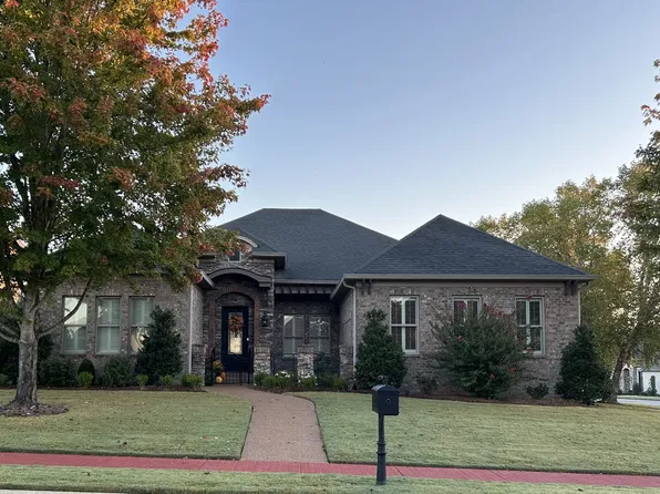 754 Plantation Blvd, Gallatin, TN 37066