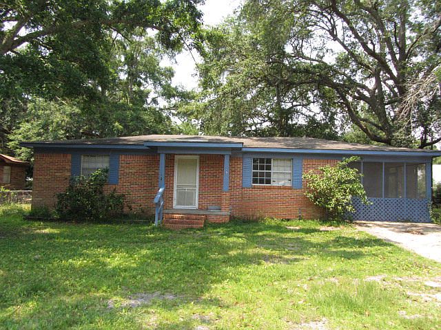1st image of 10313 Canal Cir