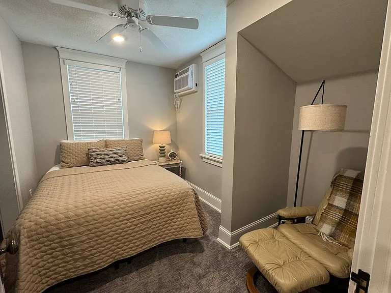 709 S Phillips Ave #1 — Photo 15