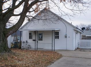1516 N 15th St, Quincy, IL 62301