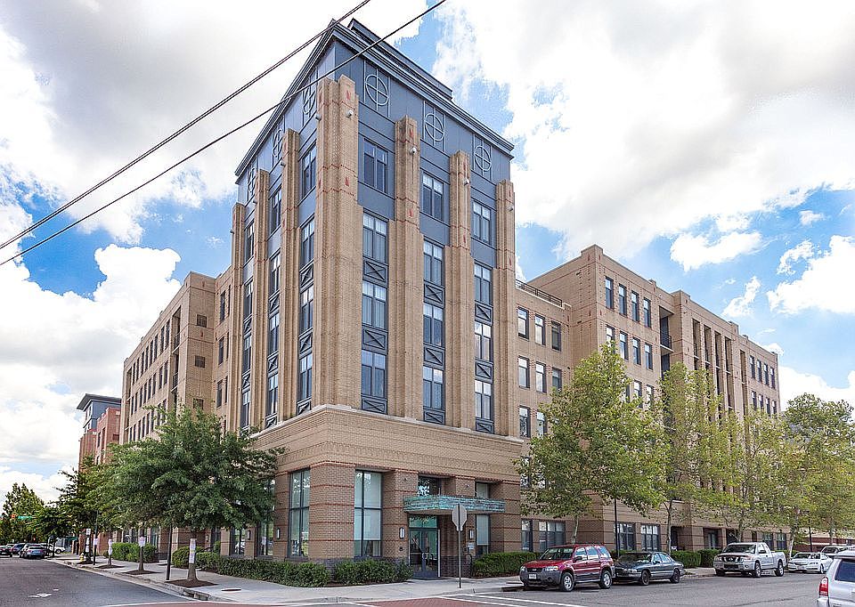 1st image of 525 N Fayette St Unit 404
